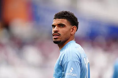 ديلي ميل تكشف سر تراجع مانشستر سيتي عن صفقة جيبس وايت.. وتوتنهام يدخل سباق ضمه